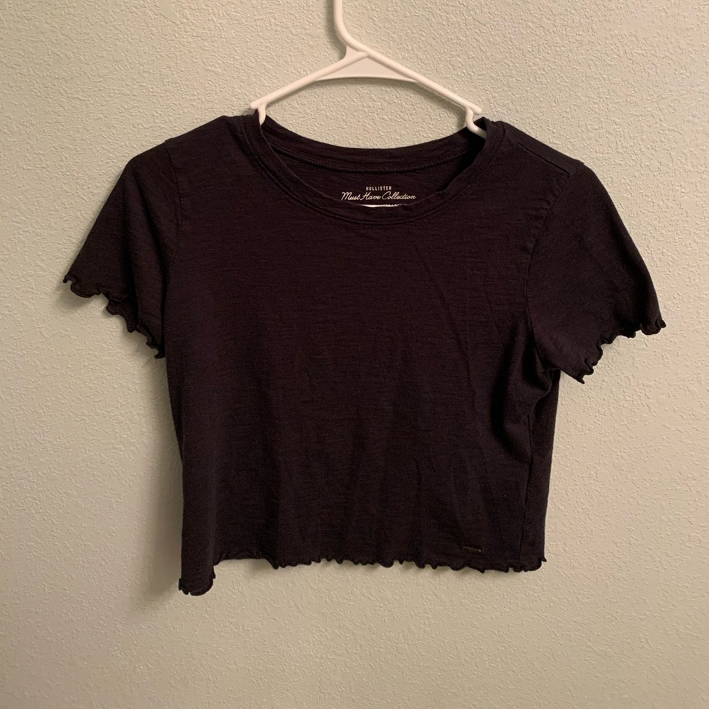 Cropped Hollister Shirt